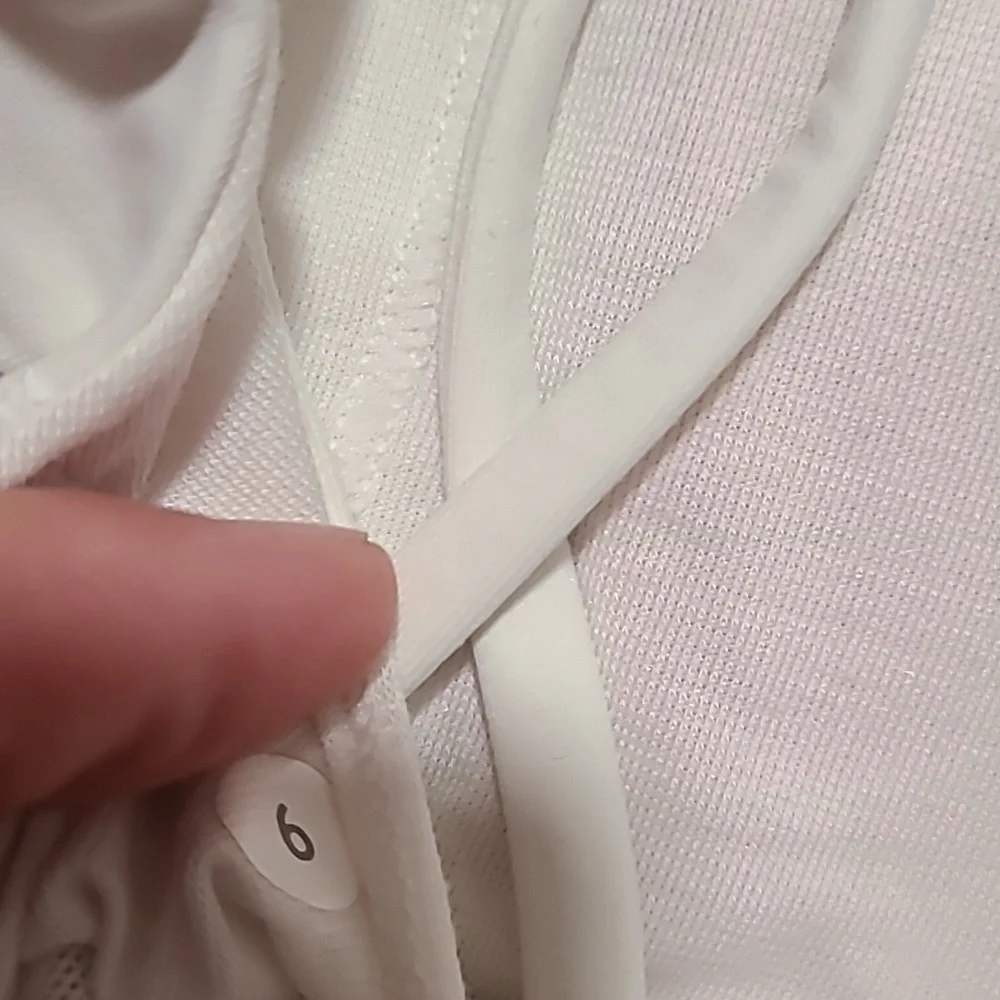 Lululemon white tank size 6 - Picture 4 of 5